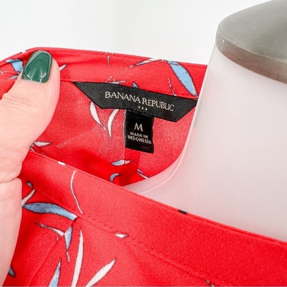 Banana Republic Ruffle-Hem Swing Shift Dress - Picture 3 of 6